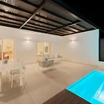 Vila Desi Relaxing With Private Pool