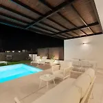 Desi Relaxing With Private Pool *